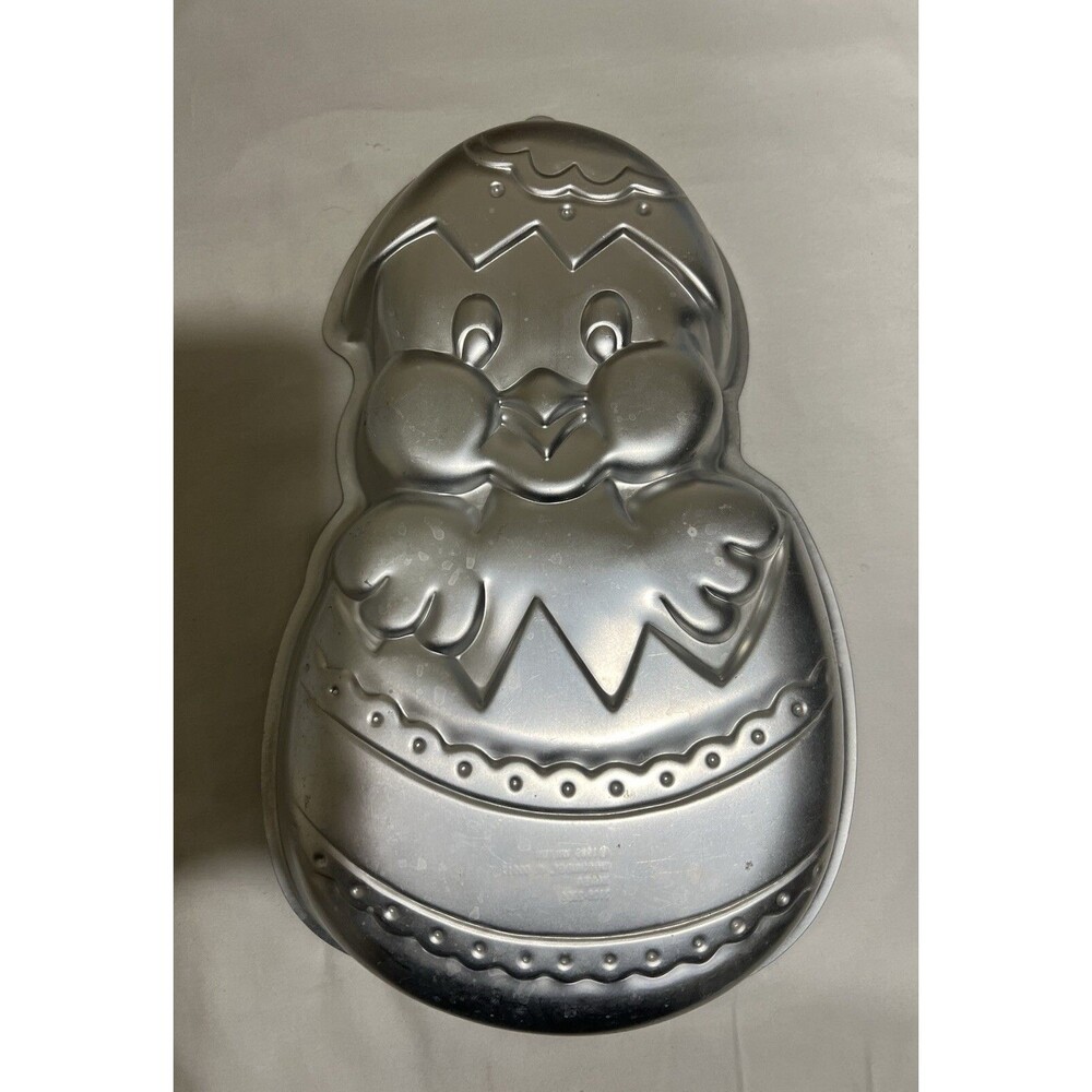 Vintage 1986 Wilton Cake Pan Easter Chick Chicken Egg  2105-2356 Spring